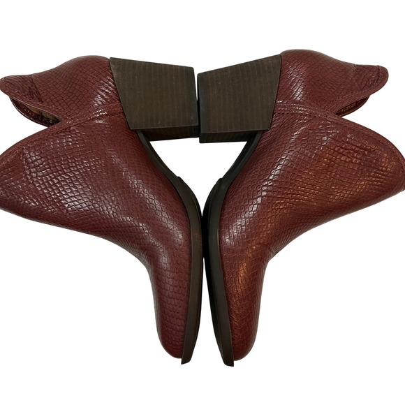 Women's Burgundy Faux Snake Print Block Heel Ankle Booties V Cut Lucky Brand 8.5 - Picture 4 of 12